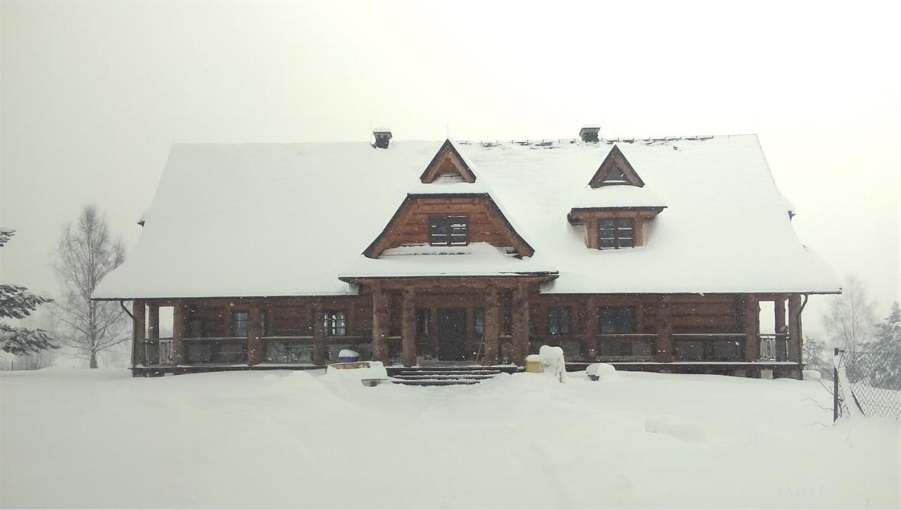 Chochlik Hotel Ustrzyki Dolne Exterior photo